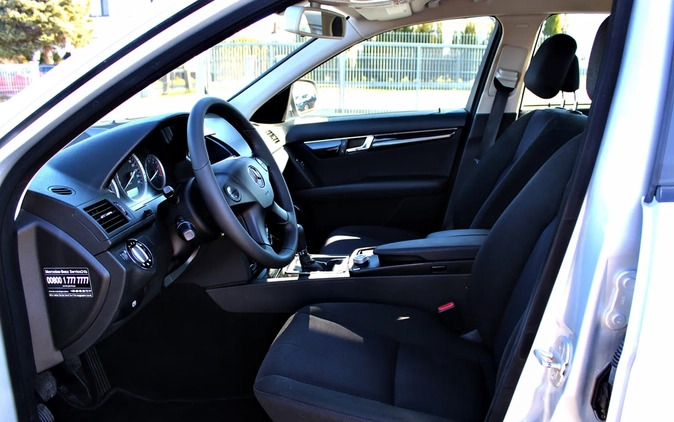Mercedes-Benz Klasa C cena 24900 przebieg: 245035, rok produkcji 2007 z Ostrzeszów małe 254